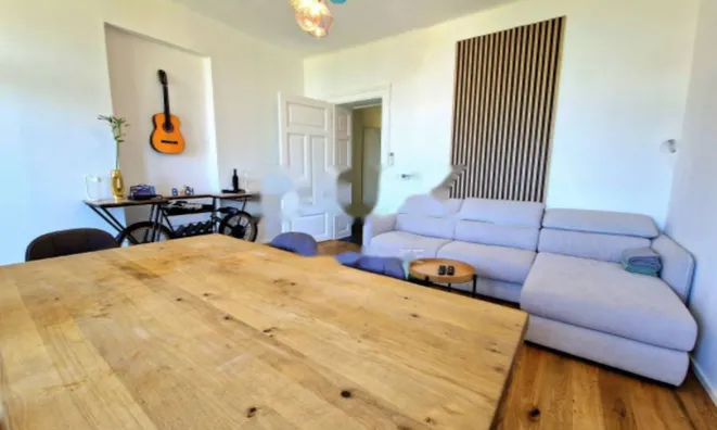 Недвижимость Четырехкомнатная квартира, Центр: 4