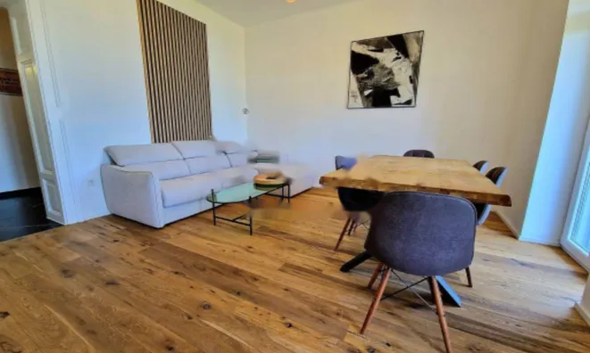 Недвижимость Четырехкомнатная квартира, Центр: 5