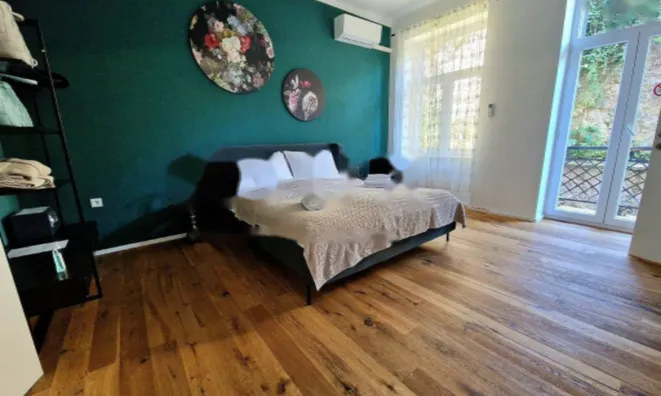 Недвижимость Четырехкомнатная квартира, Центр: 15