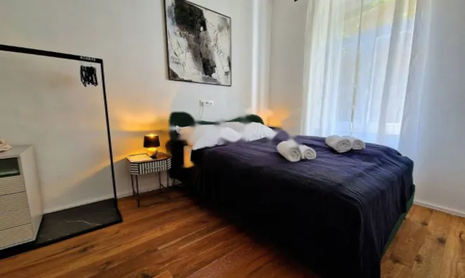 Недвижимость Четырехкомнатная квартира, Центр: 19