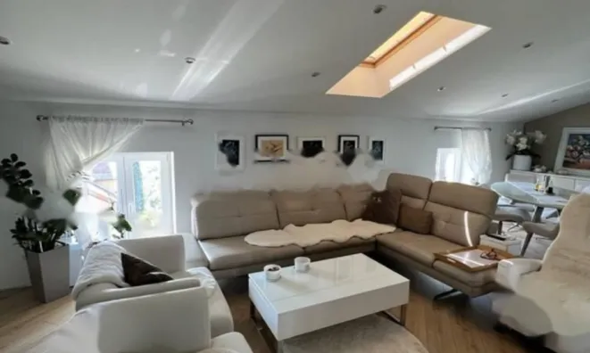 Недвижимость Многоквартирный дом Опатия: 6