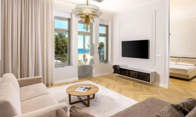 Недвижимость Двухкомнатная квартира в центре: 5