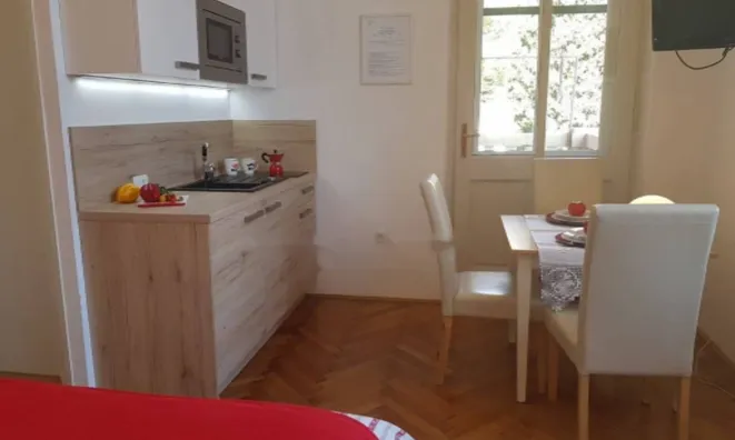 Недвижимость Трехкомнатная квартира в центре Опатии: 18