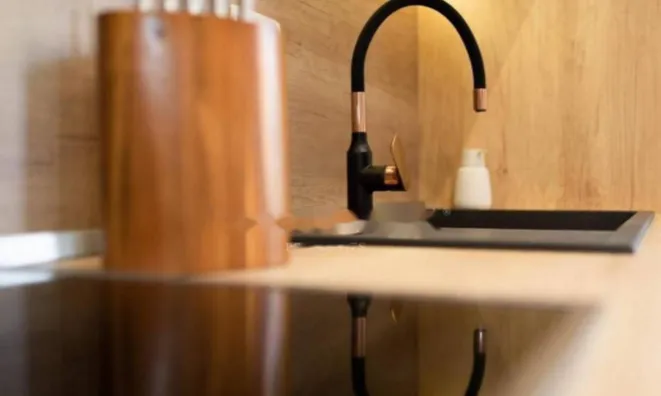 Недвижимость Двухкомнатная квартира в центре: 15