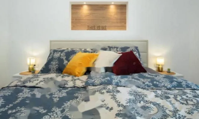 Недвижимость Двухкомнатная квартира в центре: 20