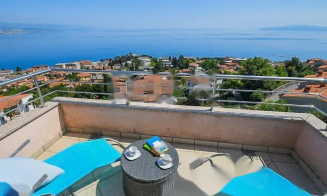 Недвижимость Четырехкомнатная квартира Центр: 4