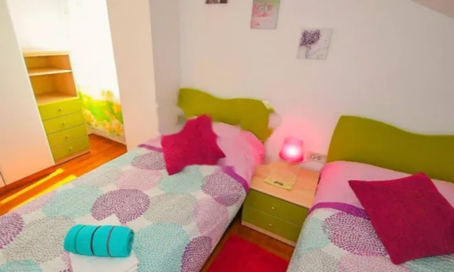 Недвижимость Четырехкомнатная квартира Центр: 10