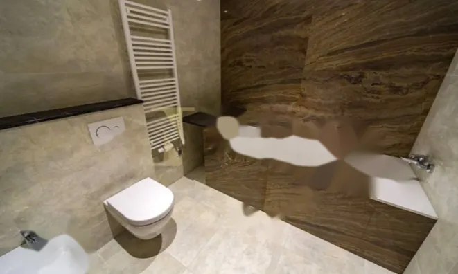 Недвижимость Четырехкомнатная квартира Центр: 4