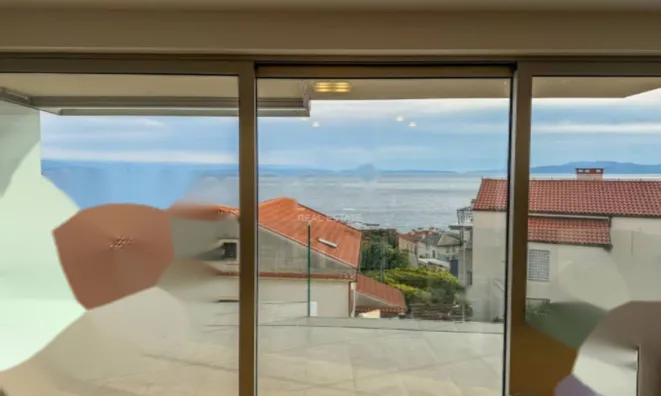 Недвижимость Трёхкомнатная квартира Центр: 1