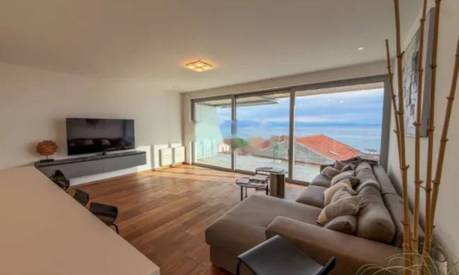 Недвижимость Трёхкомнатная квартира Центр: 13