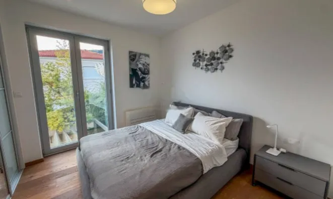 Недвижимость Трёхкомнатная квартира Центр: 17