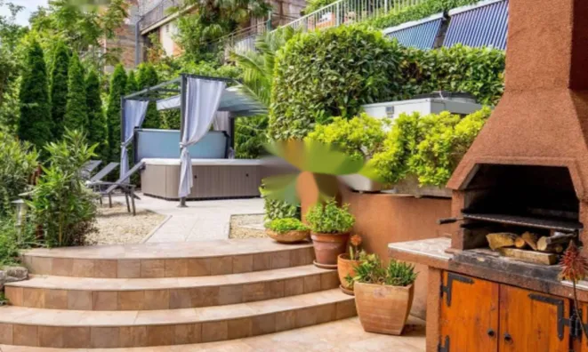 Недвижимость Многоквартирный дом Пунта: 9