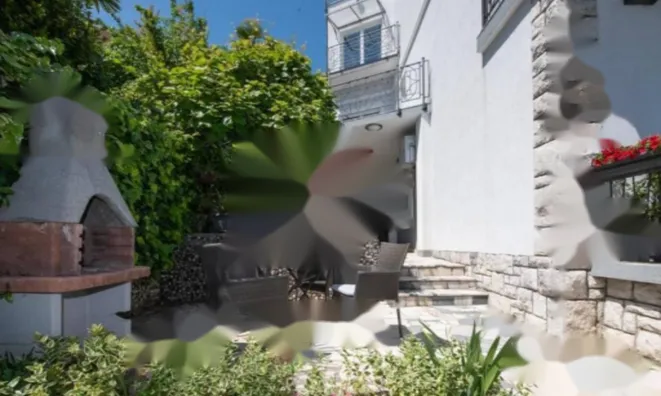 Недвижимость Многоквартирный дом Пунта: 10