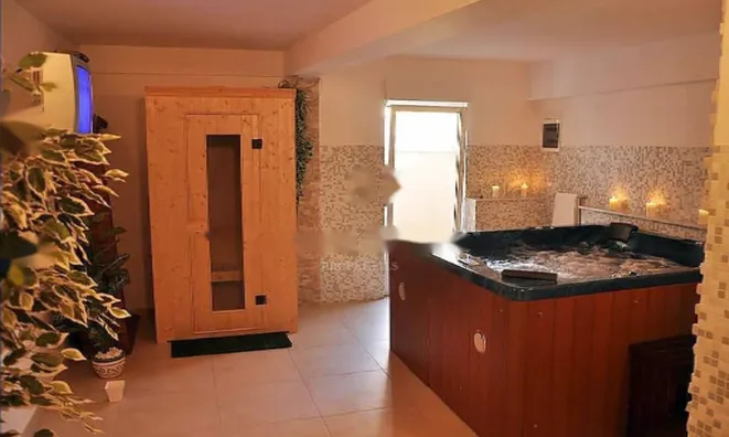 Недвижимость Новый дом в Побрях 749 м²: 15