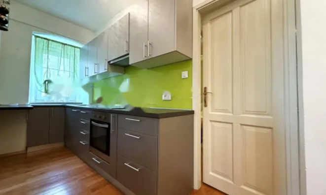 Недвижимость Двухкомнатная квартира, Центр: 5