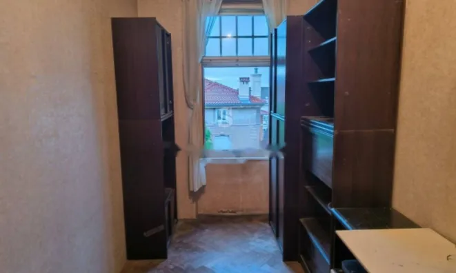 Недвижимость Трехкомнатная квартира, Центр: 12