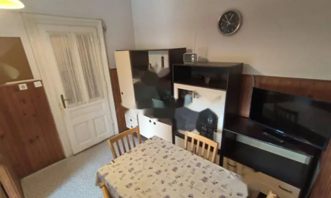 Недвижимость Трехкомнатная квартира, Центр: 13