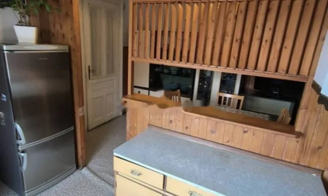 Недвижимость Трехкомнатная квартира, Центр: 15