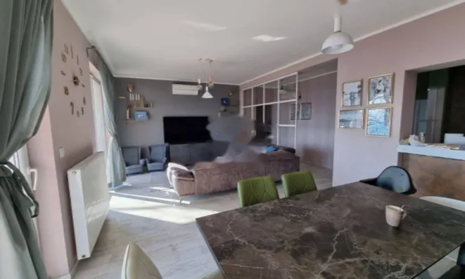 Недвижимость Четырехкомнатная квартира Центр: 8