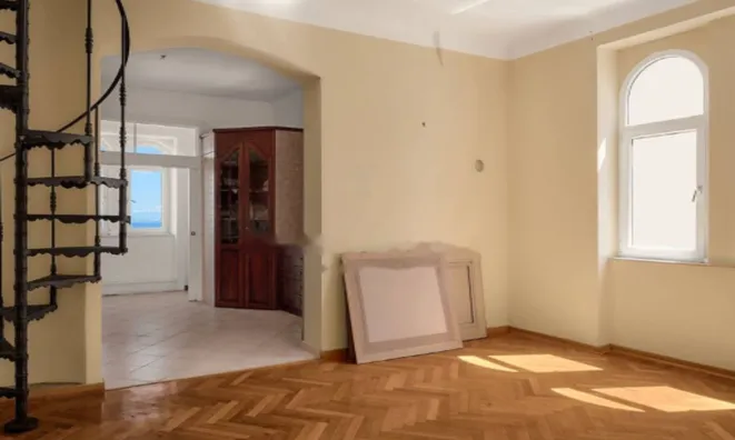 Недвижимость Квартира Второй Этаж, Центр: 5