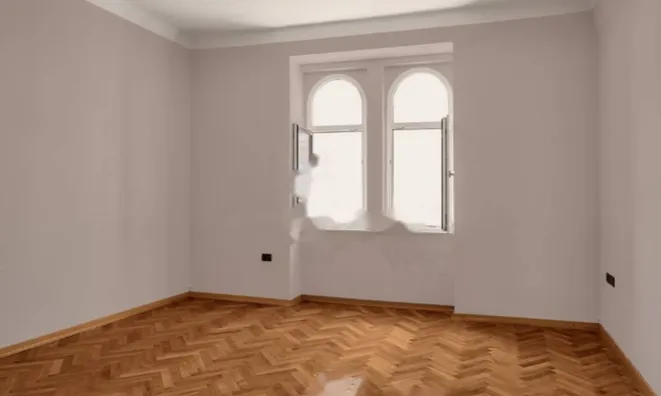 Недвижимость Квартира Второй Этаж, Центр: 8