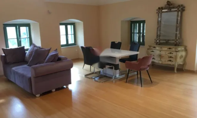 Недвижимость Трехкомнатная квартира в центре Опатии: 4