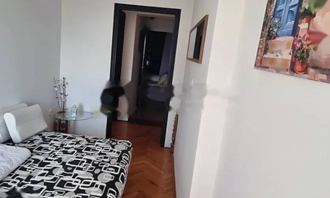 Недвижимость Трехкомнатная квартира Центр: 6