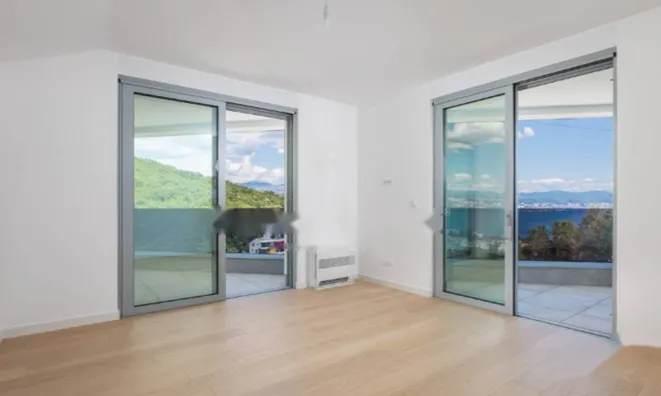 Недвижимость Четырехкомнатная квартира в Центре Опатии: 22