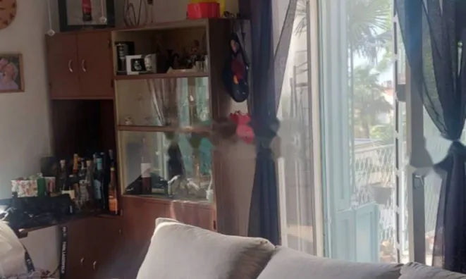 Недвижимость Трехкомнатная квартира в центре: 5