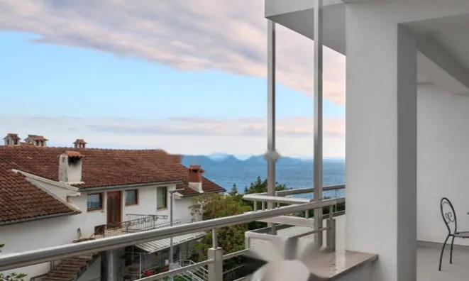 Недвижимость Трехкомнатная квартира в центре: 7