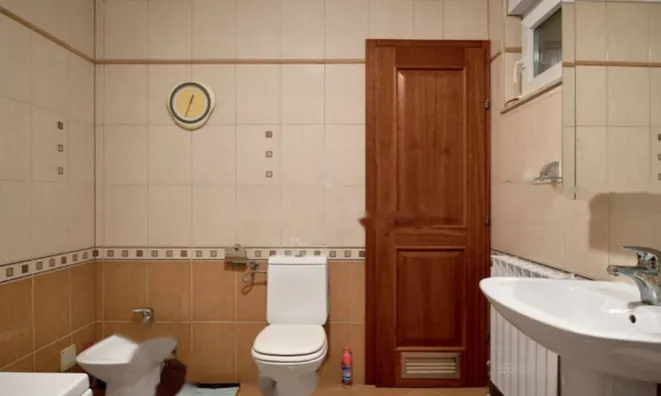 Недвижимость Трехкомнатная квартира в центре: 16