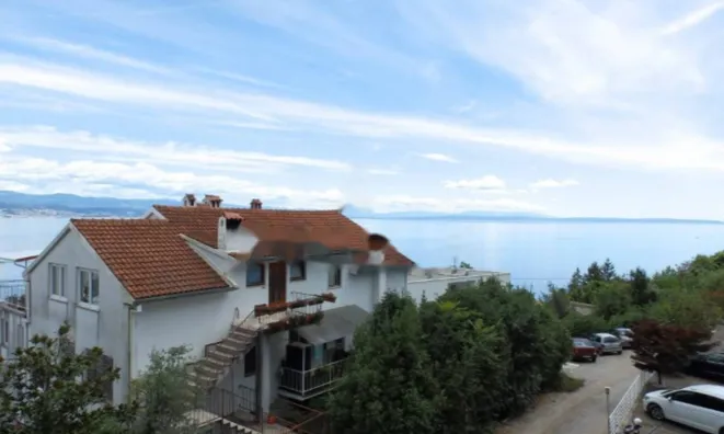 Недвижимость Трехкомнатная квартира в центре: 17