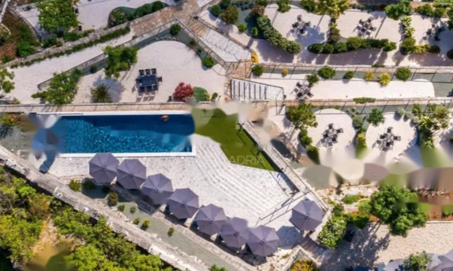 Недвижимость Двухкомнатная квартира Центр: 15