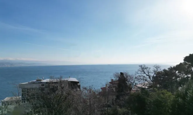 Недвижимость Четырехкомнатная квартира, Центр, Опатия: 4