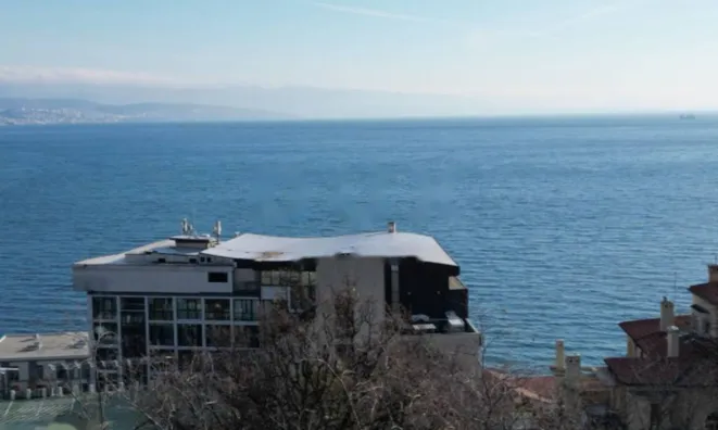 Недвижимость Четырехкомнатная квартира, Центр, Опатия: 12