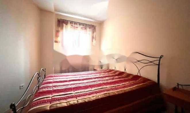 Недвижимость Трехкомнатная квартира Центр: 13