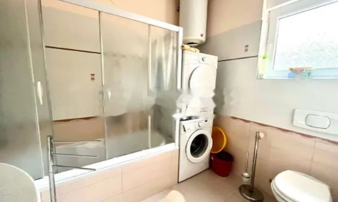 Недвижимость Трехкомнатная квартира Центр: 15