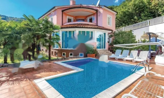 Недвижимость Семейный дом в центре Опатии: 1