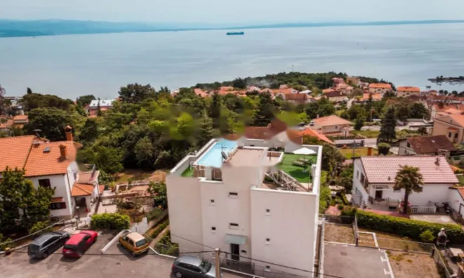 Недвижимость Трехкомнатная квартира в Опатии: 2