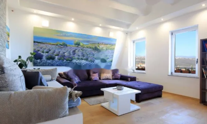 Недвижимость Четырехкомнатная квартира в центре Опатии: 4