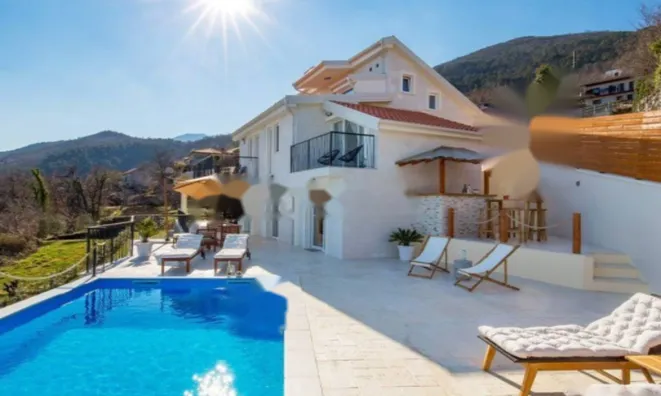 Недвижимость Семейный дом на Поляне: 1