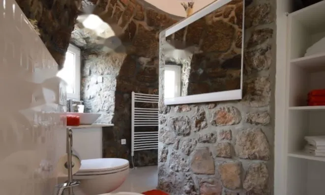 Недвижимость Двухкомнатная квартира Поляне: 9