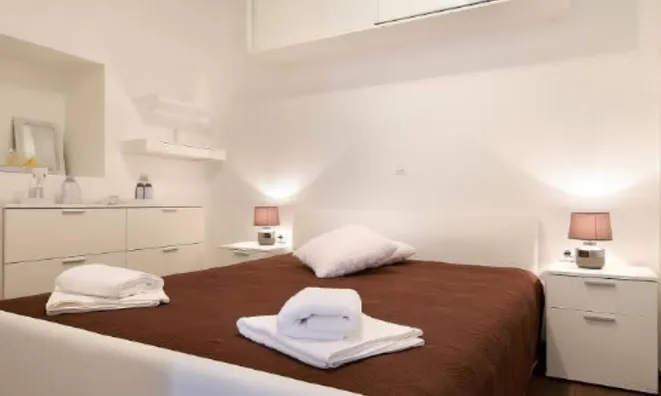 Недвижимость Двухкомнатная квартира Поляне: 12