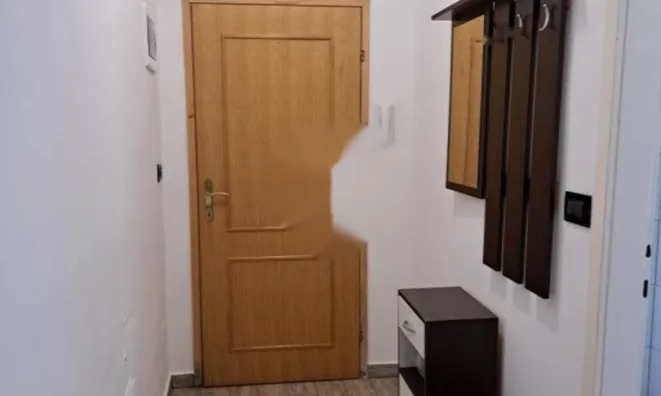 Недвижимость Двухкомнатная квартира Центр: 5