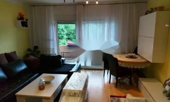 Недвижимость Трехкомнатная квартира Побри: 1