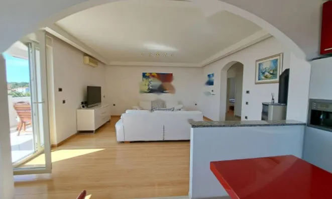 Недвижимость Квартира на втором этаже, Ичичи: 12