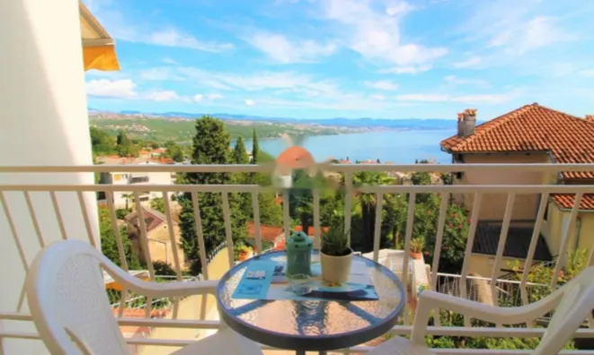 Недвижимость Многоквартирный дом в Опатии: 10