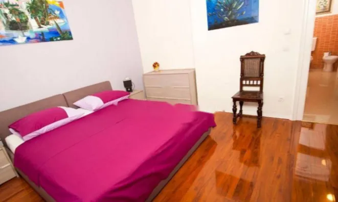 Недвижимость Трёхкомнатная квартира Центр: 10