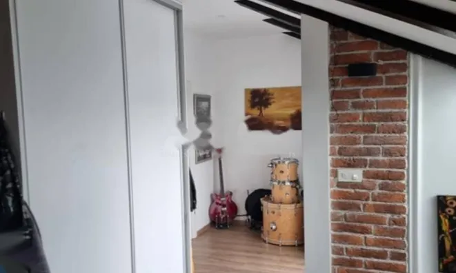 Недвижимость Двухкомнатная квартира в центре: 6