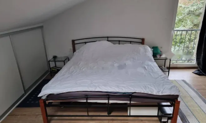 Недвижимость Двухкомнатная квартира в центре: 7